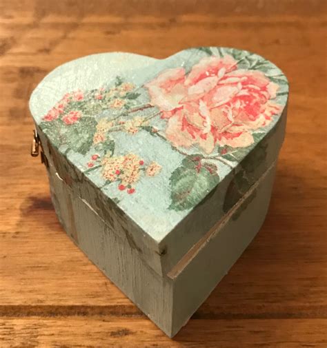 small decorative trinket boxes